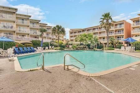 Cozy Value Beach Condo Galveston Exterior photo